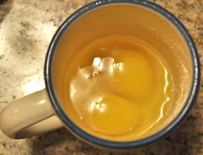 Microwave scrambled eggs: Eggs in a glass