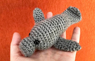 PATRON GRATIS MANATEE AMIGURUMI 37169