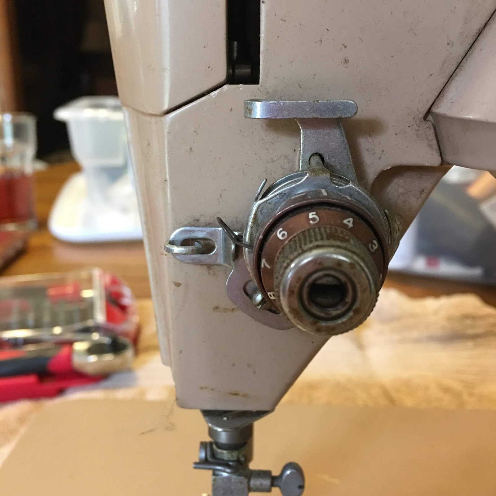 It's Daffycat A Singer Model 404 Sewing Machine