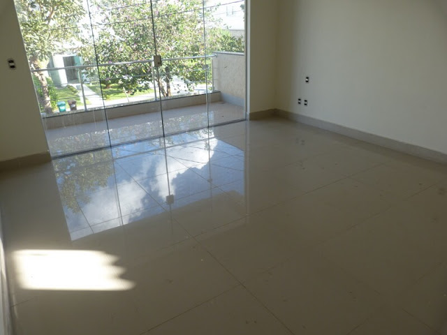 sobrado 4 suites Portal do sol 2 goiania