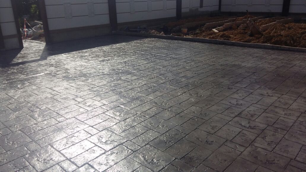 Buat Imprint Untuk Roadway Tepi Rumah Maria Firdaus
