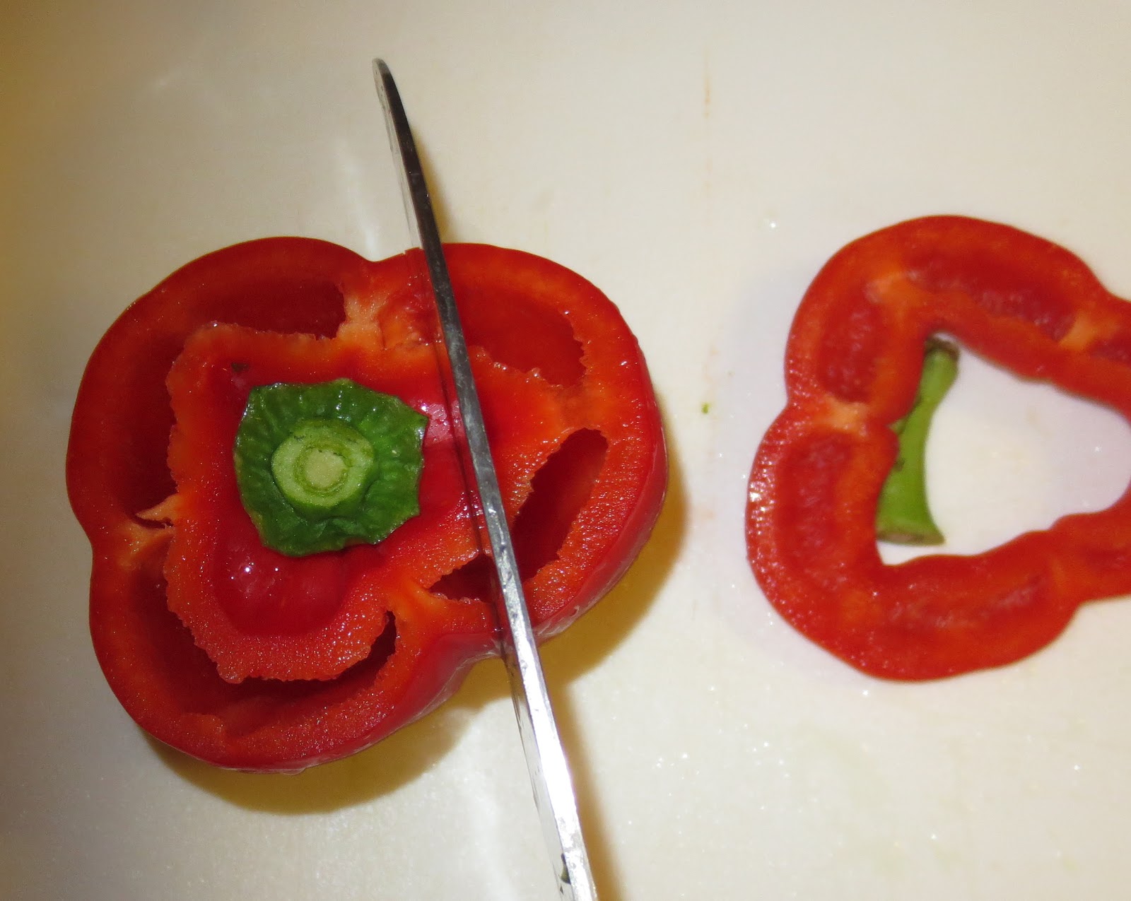 Thoroughly Modern Mrs. Tip Tuesday Cutting Peppers