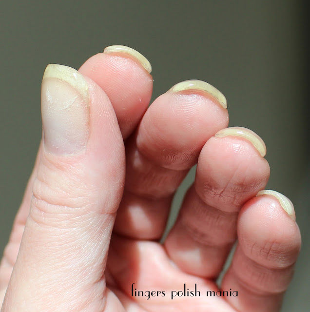 fingers polish mania EZ Dip Gel Nails Clear Version