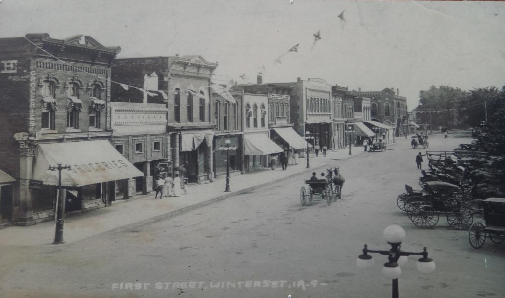 Anne + Neil USA 2013 Day 26 Chicago & Winterset