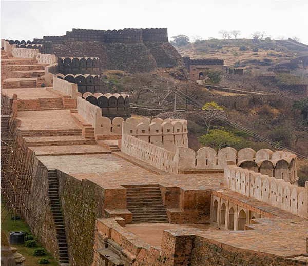  कुम्भलगढ़ फोर्ट - विशव कि दूसरी सबसे लम्बी दीवार