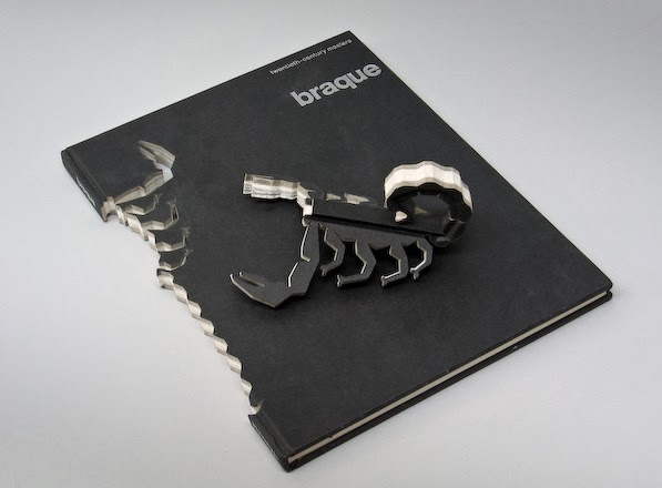 13 Esculturas hechas con libros