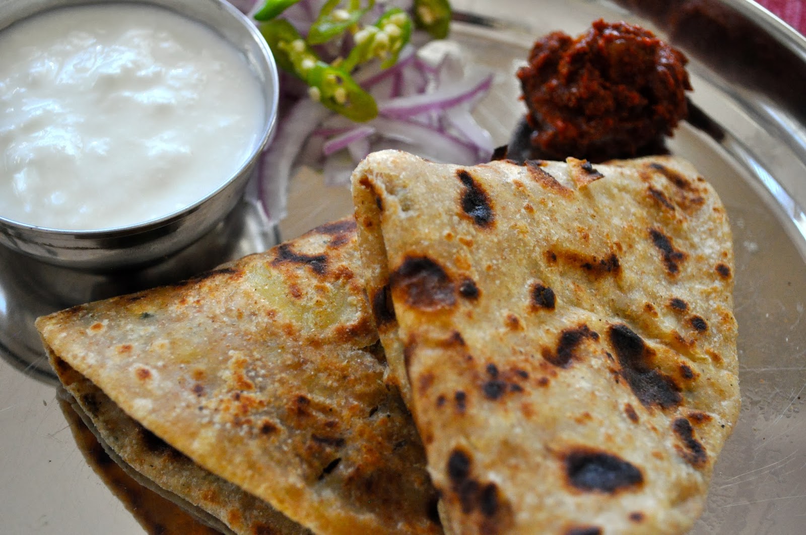 Cooking with Meena: Aloo Parathas - with step-by-step pictures