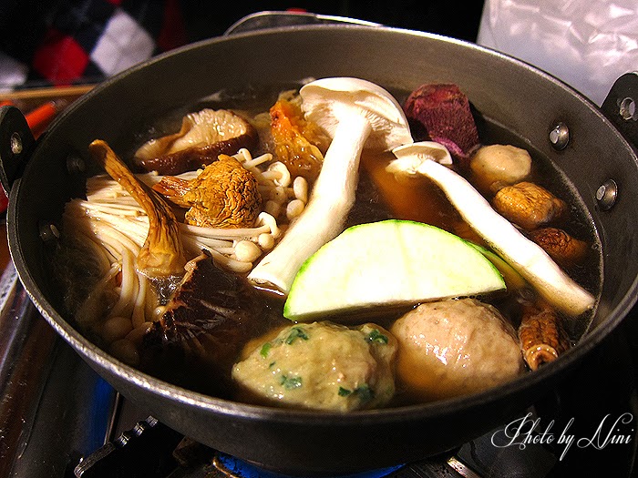 【台中新社美食】菇神景觀複合式餐廳。大呼過癮的養生菇菇餐 【台中新社美食】菇神景觀複合式餐廳。大呼過癮的養生菇菇餐