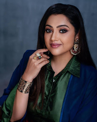 Famous Tamil Actress Meena Latest Gorgeous Stills