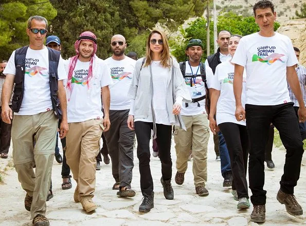 Queen Rania wore Valentino Virgin wool and silk dress for gave an interview with The Sunday Times Magazine. visit Dana Nature Reserve with Thru Hike