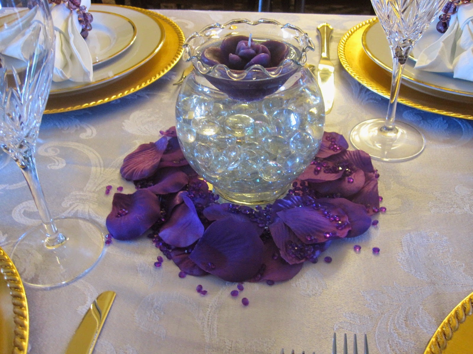 Creative Hospitality How to Make a Floating Candle Centerpiece