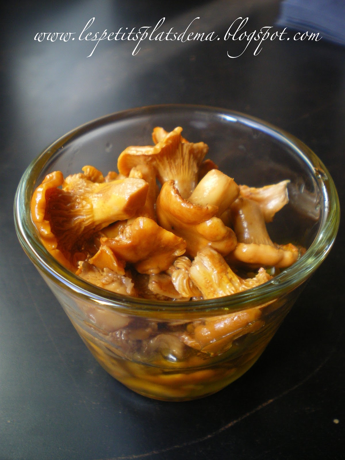LeS PeTiTs PlAtS D'EmA Pickles de girolles