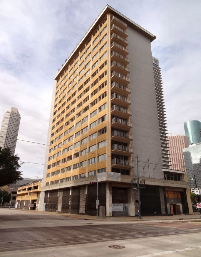 Houston in Pics 1616 Main Savoy Hotel property slated for redevelopment; to a Holiday Inn