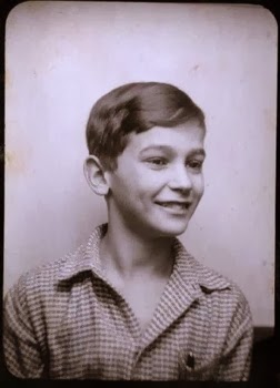 Peter Schiff Anne Frank worldwartwo.filminspector.com