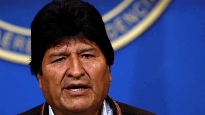 Evo Morales renuncia a la presidencia de Bolivia Evo Morales renuncia a la presidencia de Bolivia