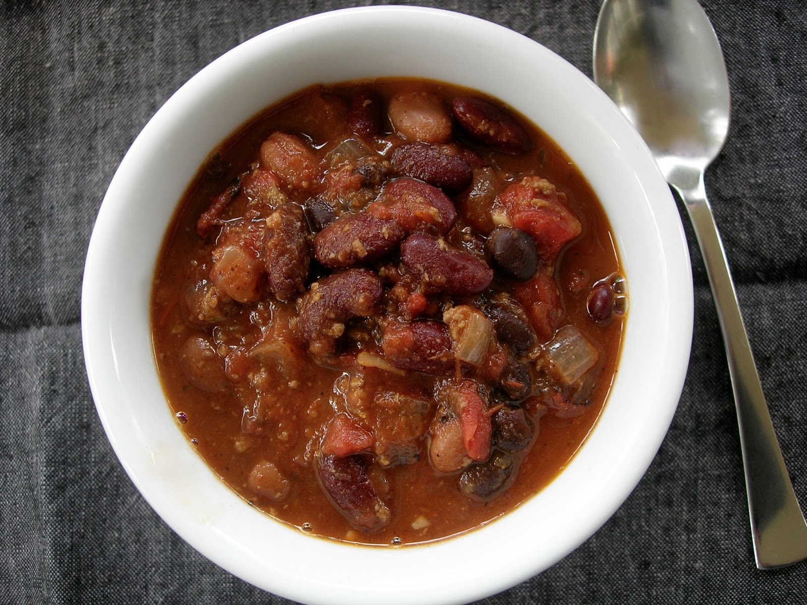 My Little Bungalow Vegetarian Chili with Fireroasted Tomatoes