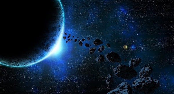 Cientificos advierten que la tierra corre peligro de ser impactada ppr meteoritos. Cientificos advierten que la tierra corre peligro de ser impactada ppr meteoritos.