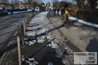 © hamburgize.com / Stefan Warda - "Geräumter Radweg" "Winterdienst" Veloroute 4 - Krugkoppelbrücke