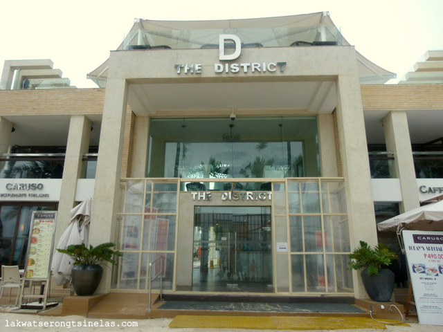 THE BEACHFRONT LUXURIOUS STAY AT THE DISTRICT BORACAY