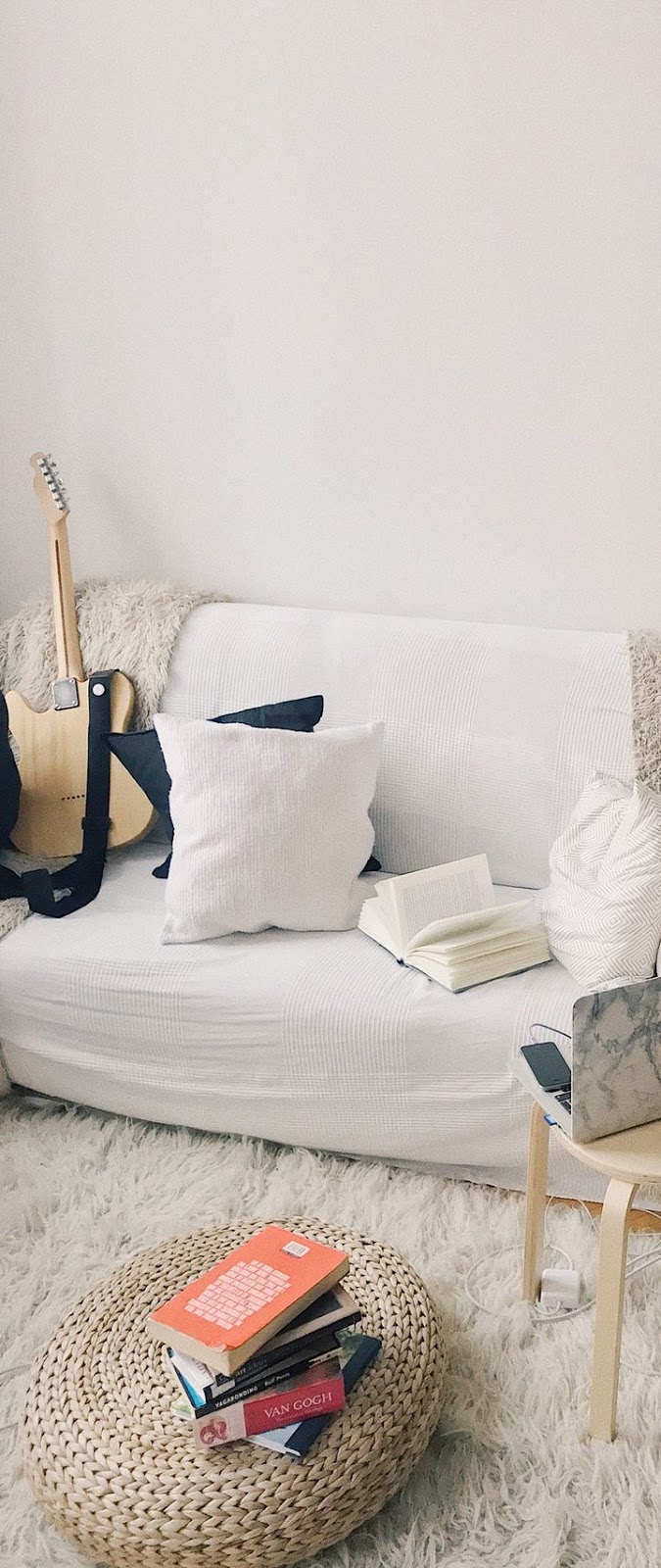 Disorganized home. Disorganized home.