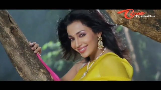 Asha Saini Hot Movie song HD