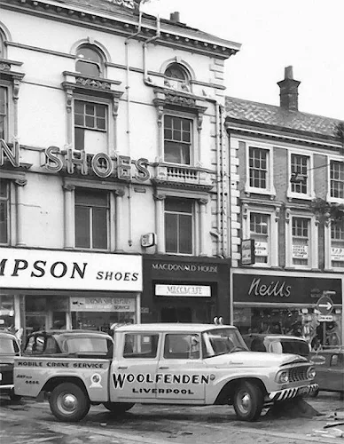 Cases Street