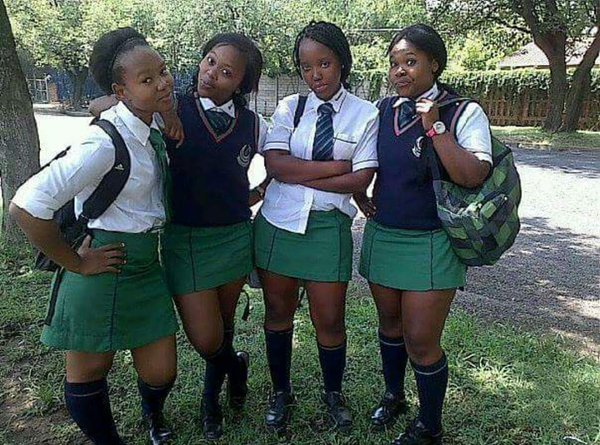 Zimbabwe-students-Chart%2Bgroup 