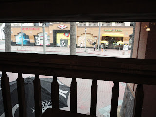 SurfWriter Girls: Java Point – Surfers’ Café