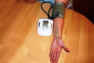 Pengukuran Tekanan Darah untuk Mengetahui Adanya Hipertensi
