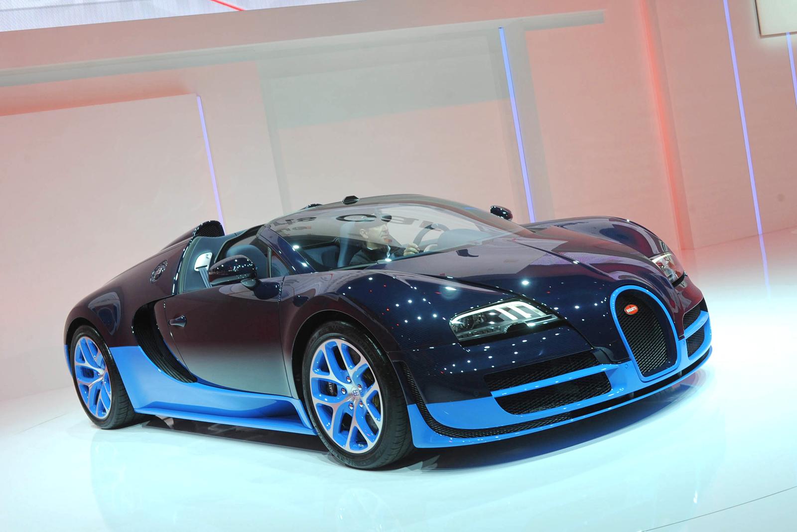 Bugatti производитель. Бугатти Вейрон 2021. Bugatti Veyron Grand Sport Vitesse 2012. Бугатти Вейрон новая. Модель Бугатти Вейрон.