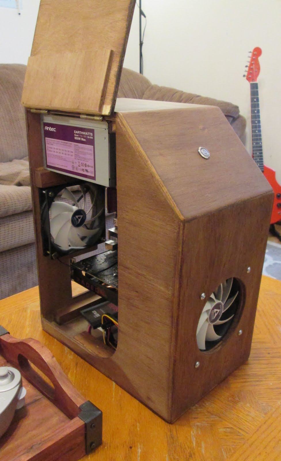 [Mattwins] Building a wood PC case on a budget