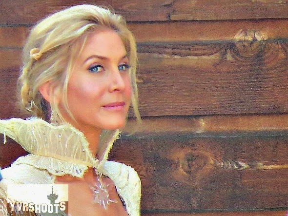 Once Upon a Time - Season 4 - Elizabeth Mitchell's Costume Revealed