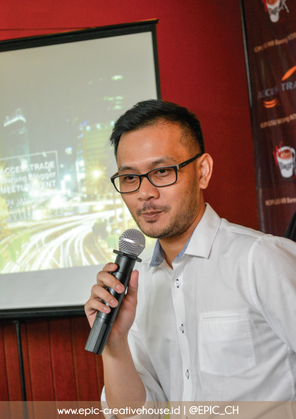 Presentasi sponsor KOPI SUSU Warung Blogger