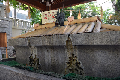 日本 關西 大阪府 繁華都市旁的難波神社 U Blog