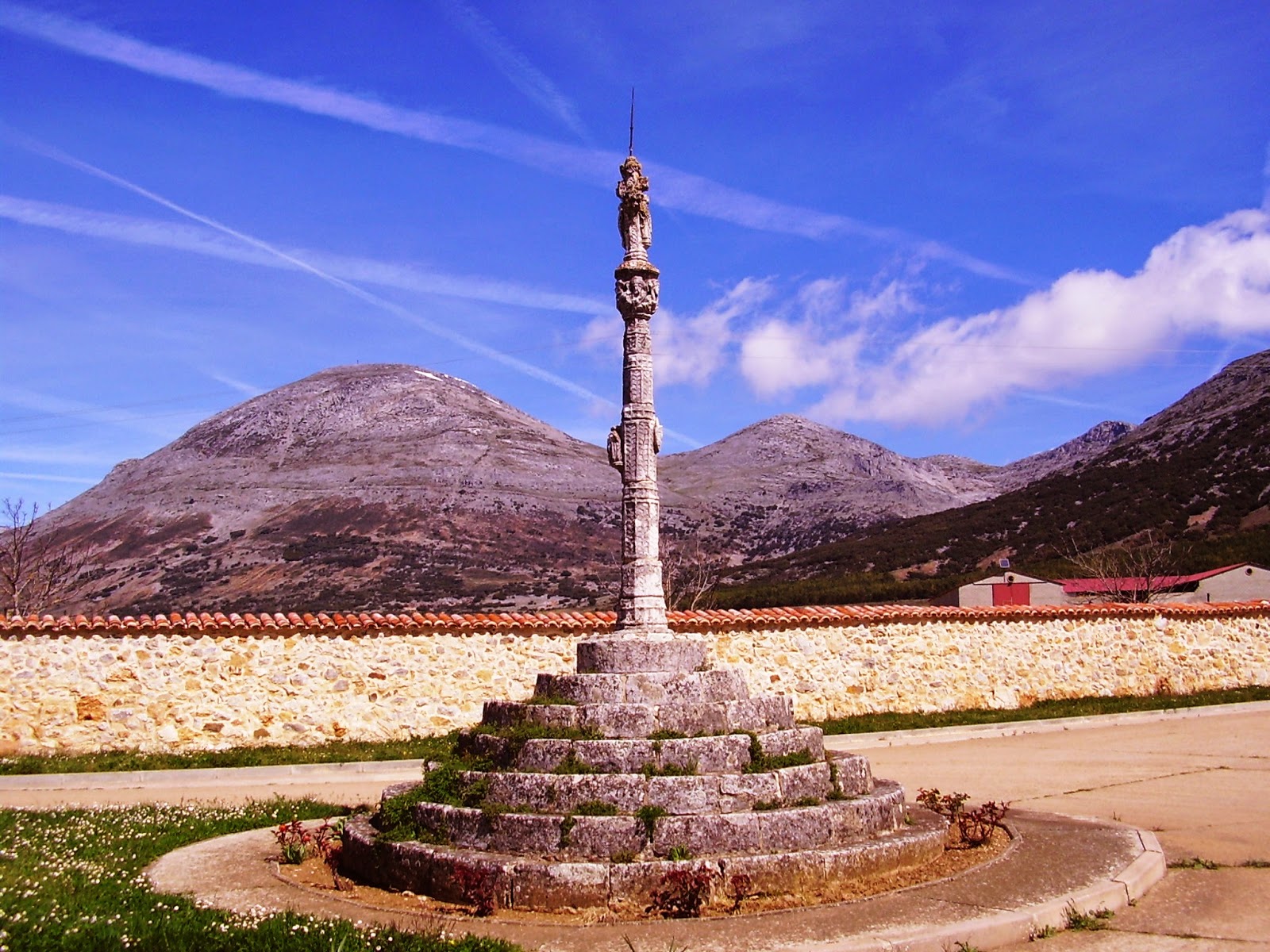 PEÑA REDONDA (1995) en la Montaña Palentina.