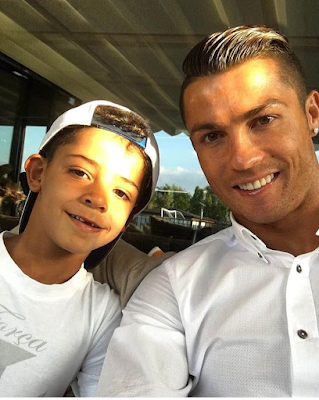1a1ab Cristiano Ronaldo shares cute selfie with son