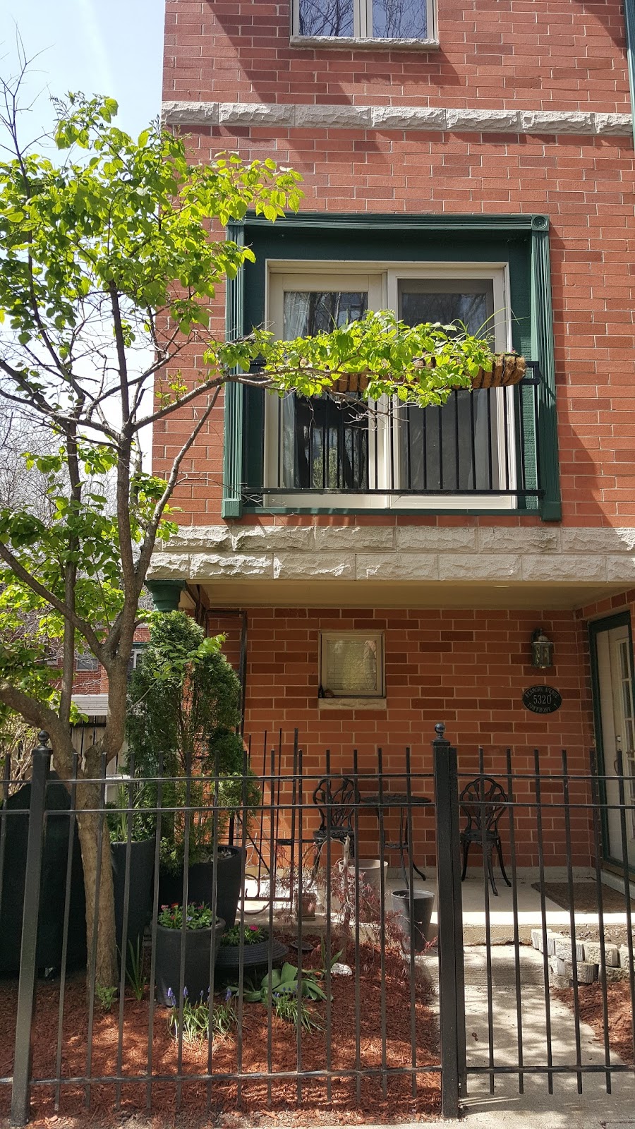 The Chicago Real Estate Local New For Sale! Edgewater Beach town house