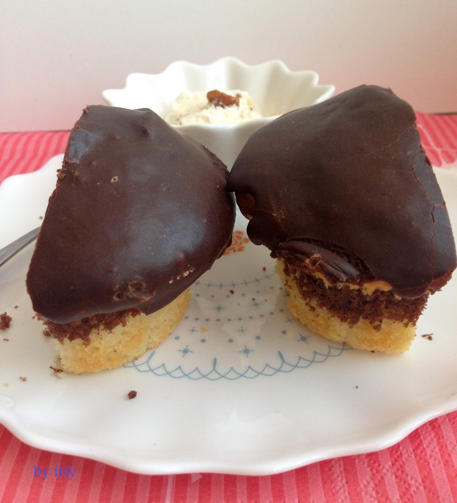 I TEST FOR YOU :-): Sonntagskuchen: Zerbramuffins mit Kakao Puderzucker ...