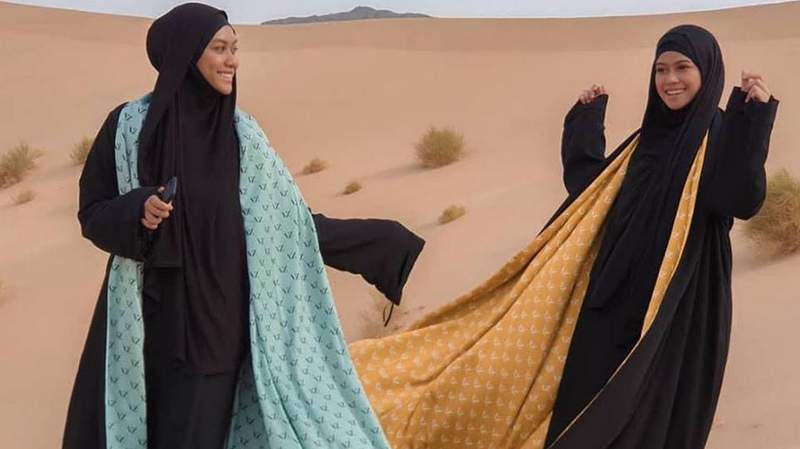 Lirik Lagu The Helmis - Ayat Cinta Dari Tuhan Lirik Lagu The Helmis - Ayat Cinta Dari Tuhan