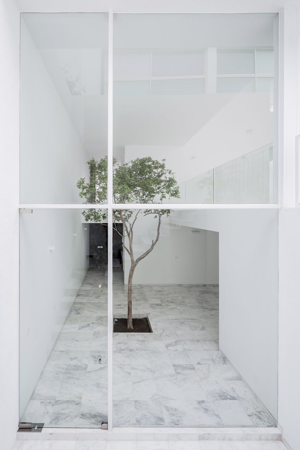 Diedrica: Abraham Cota Paredes