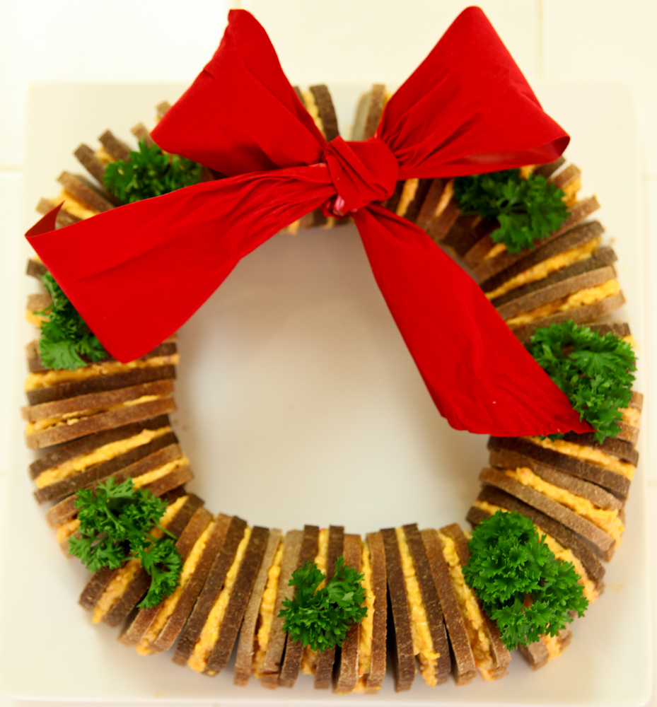 Christmas Wreath Food 