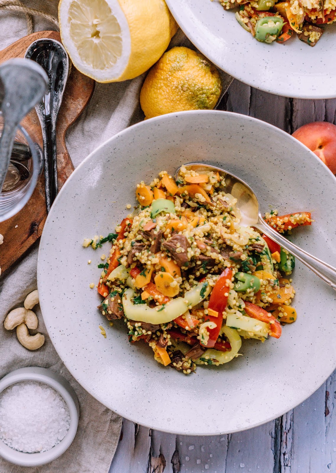 Spicy Quinoa Jackfruit Curry. Need more recipes? Find 20 Quick Vegan Lunch Recipes Perfect for Easy Meal Prep. vegan easy lunch ideas | easy vegan lunch ideas | vegan recipes healthy lunch | vegan meal ideas | vegan quick lunch #veganlunch #vegan #curry #healthy