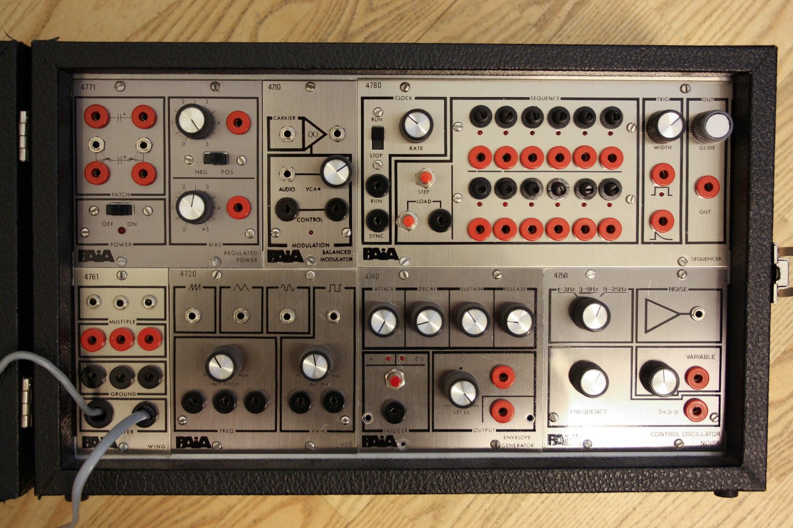 OldSchool Synth Some pictures of the system