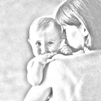 Mamá con bebé en brazos Mamá con bebé en brazos