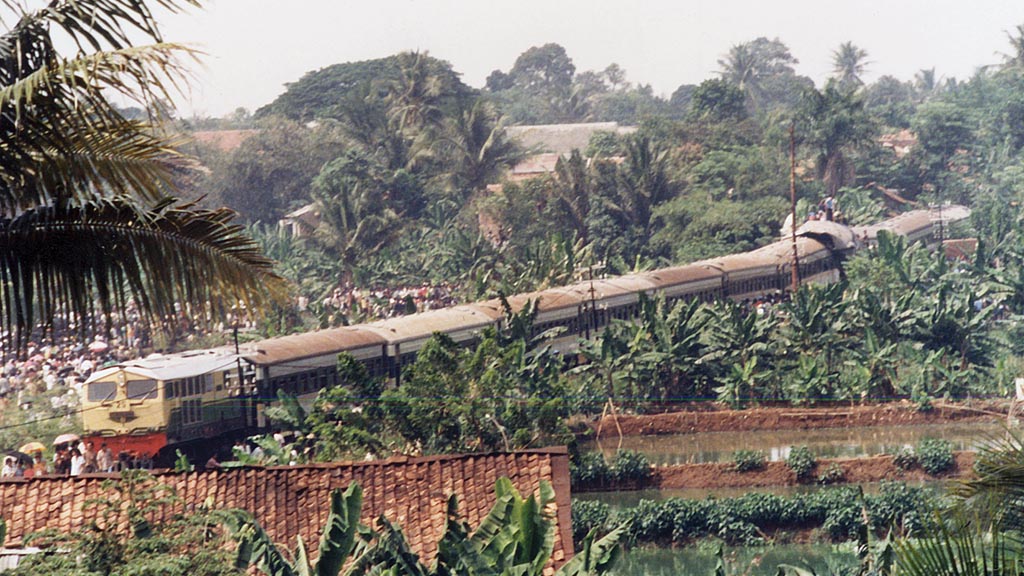Menguak Kisah Hantu dan Misteri Tragedi Bintaro Yang