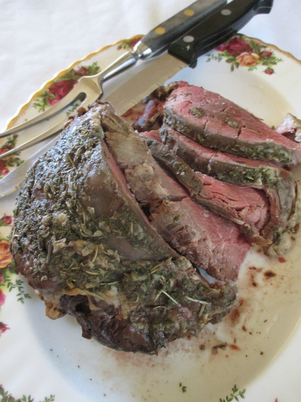 Just my Stuff Herbed Beef Tenderloin with Red Wine Gravy