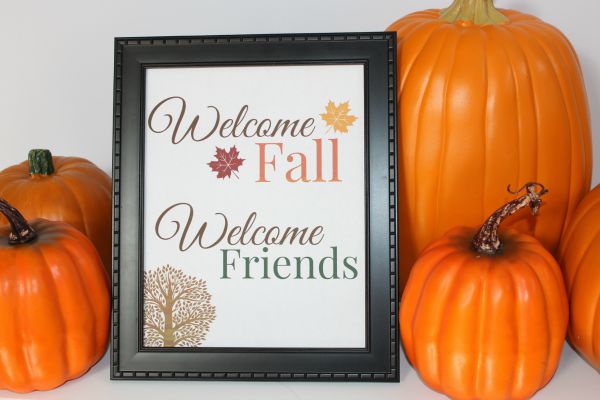 20 Pretty Free Fall Wall Art Printables- A fun and frugal way to update your home's décor for fall is with free printables! This set even includes Thanksgiving and Halloween free printables, too! | #fall #Halloween #Thanksgiving #freePrintables #ACultivatedNest