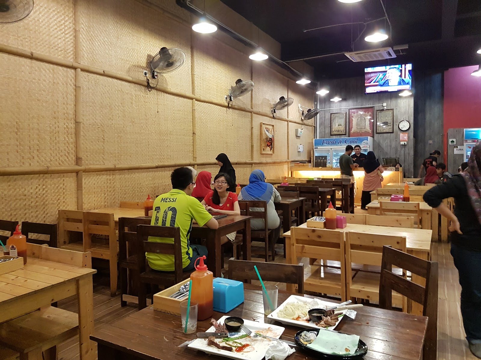 WANDERLUST DJ Melantak Steak Hub, Melaka