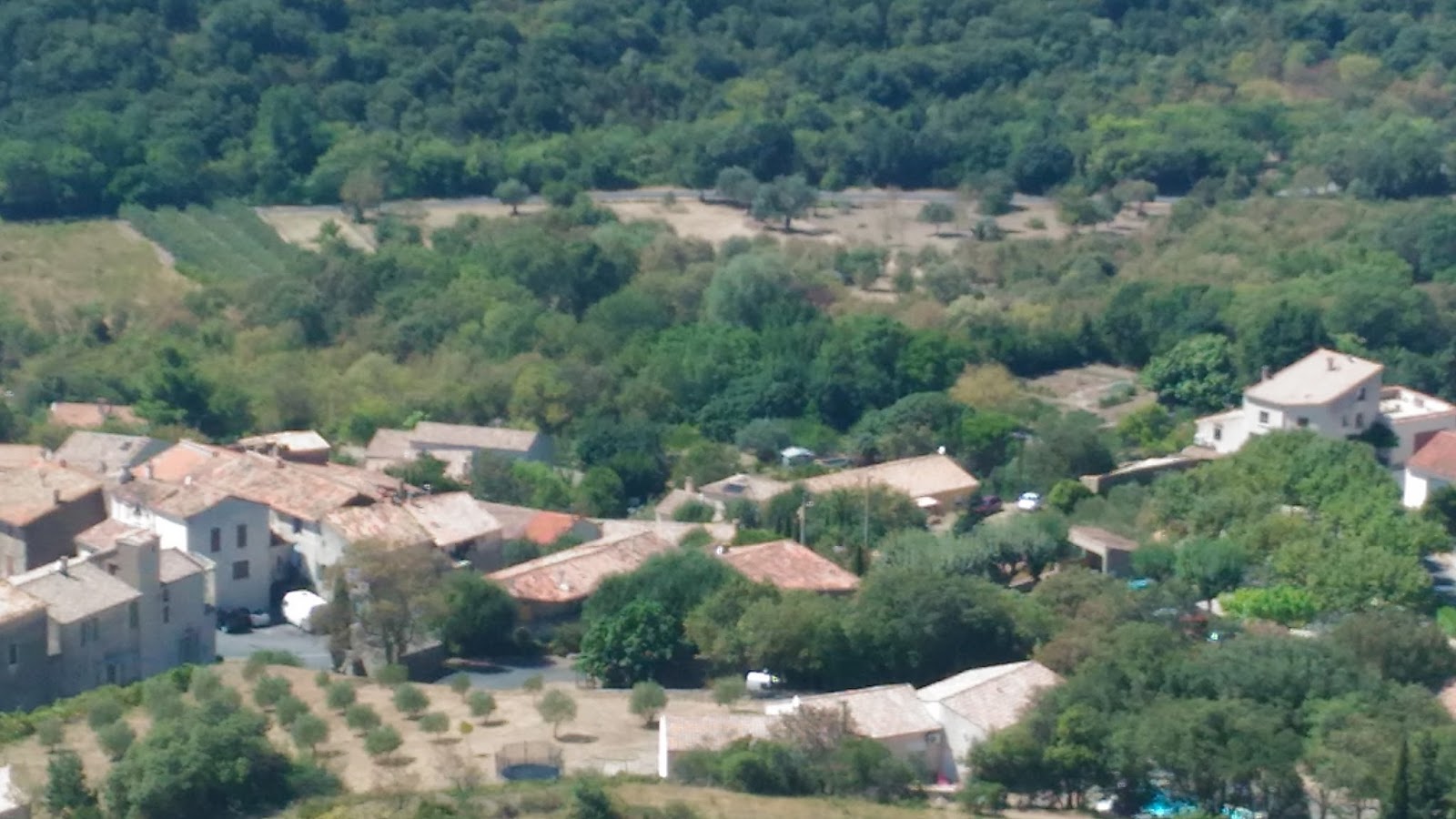 Balades la France est belle Vailhancastellas / les olivettes