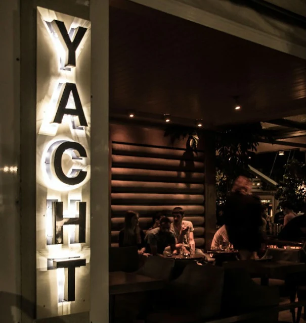 Χαλκίδα: Πανικός από πυρκαγιά στη καφετέρια Yacht Cafe Bar